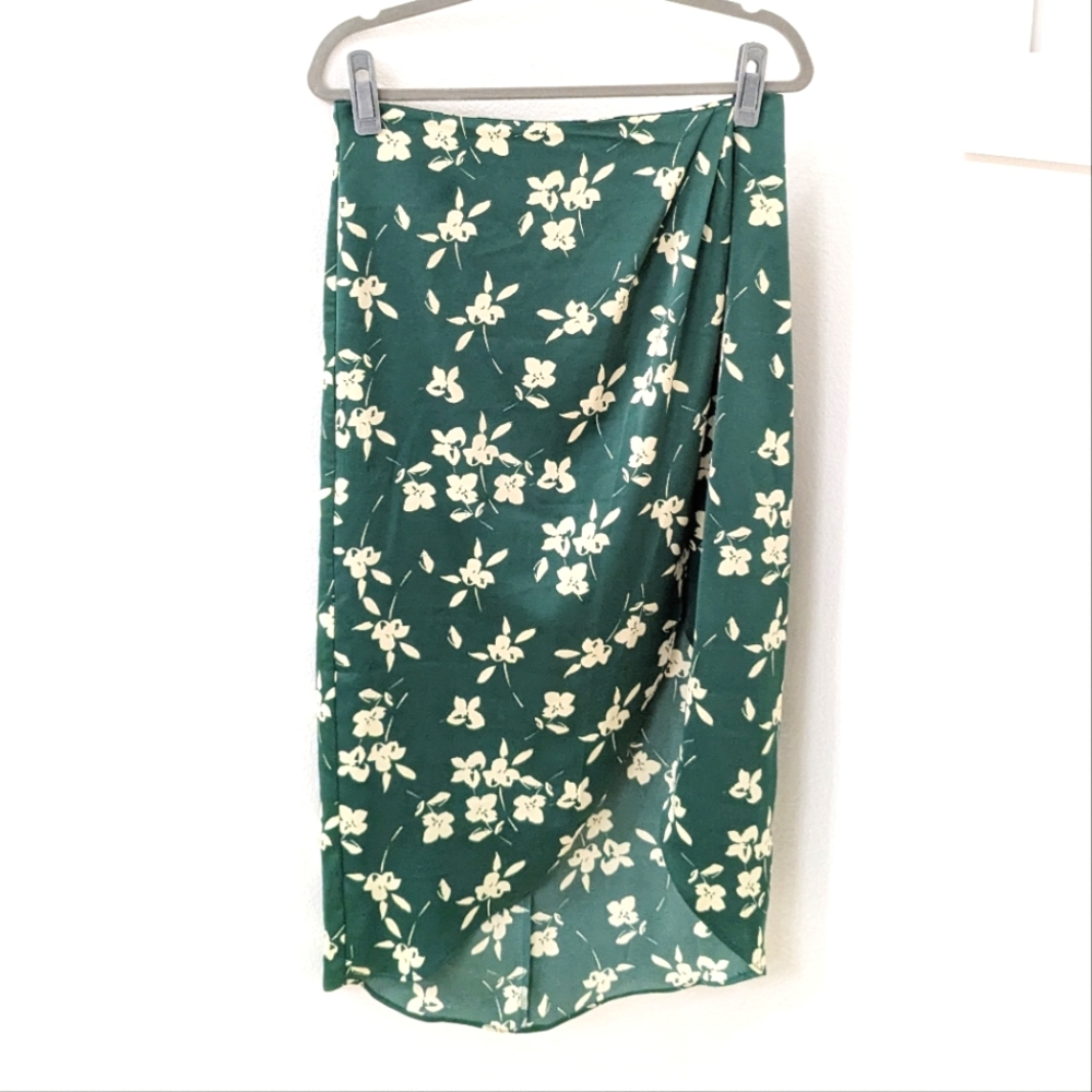 UO Kelly Tulip Wrap Midi Skirt Green L